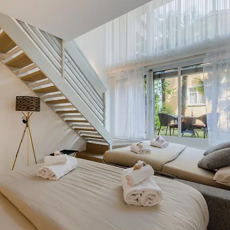 Appartement Garden In Center - Ambra *