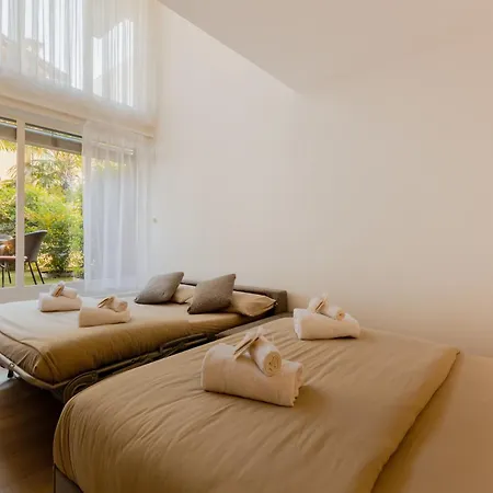 Apartment Garden In Center - Ambra