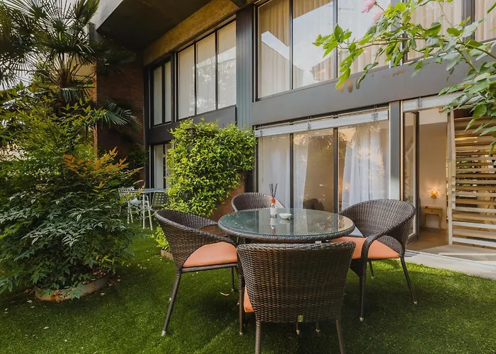 Garden In Center - Ambra