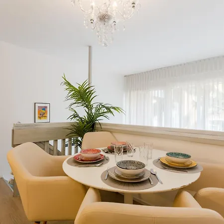 Garden In Center - Ambra Апартаменти *